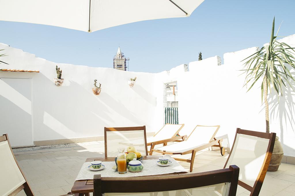 Palazzo Bianchi Domus Holidays Trani Exterior foto