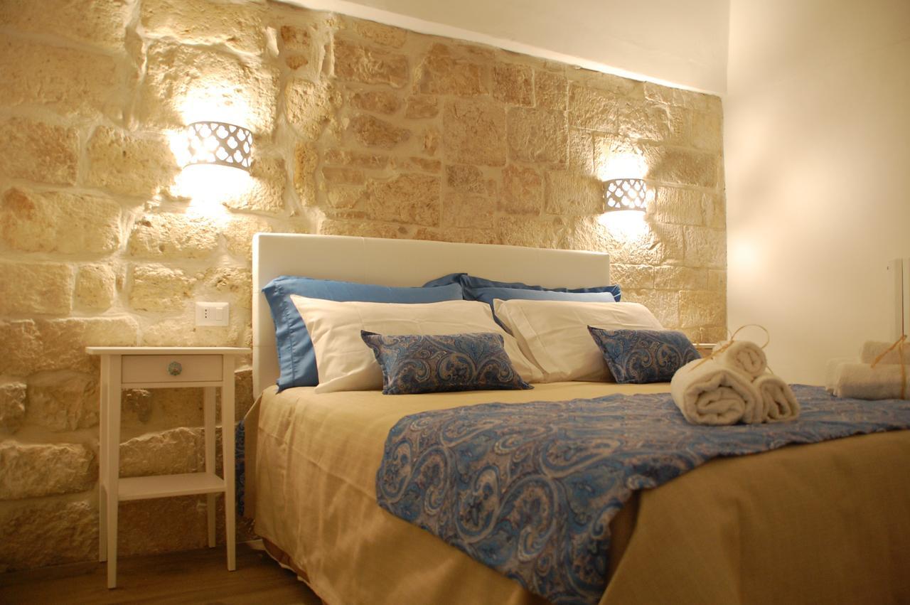 Palazzo Bianchi Domus Holidays Trani Exterior foto