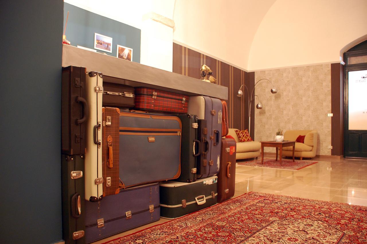 Palazzo Bianchi Domus Holidays Trani Exterior foto